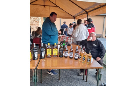 CONCOURS UFOLEP À LA ROCHE L'ABEILLE